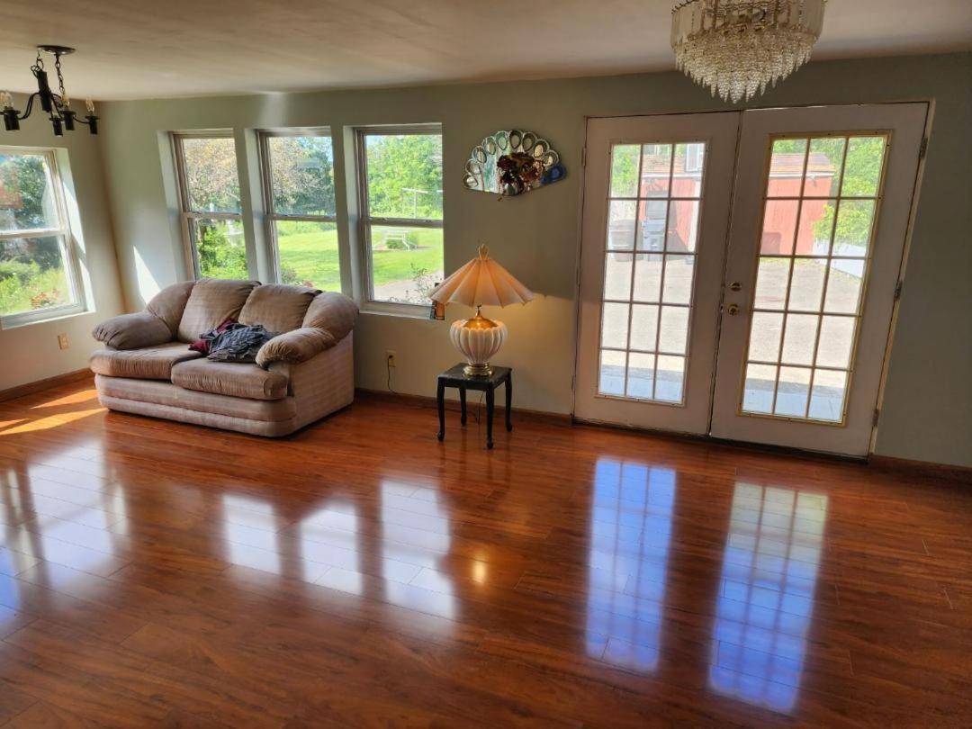 Keuka Lake Views And Hiking Hammondsport Exterior photo